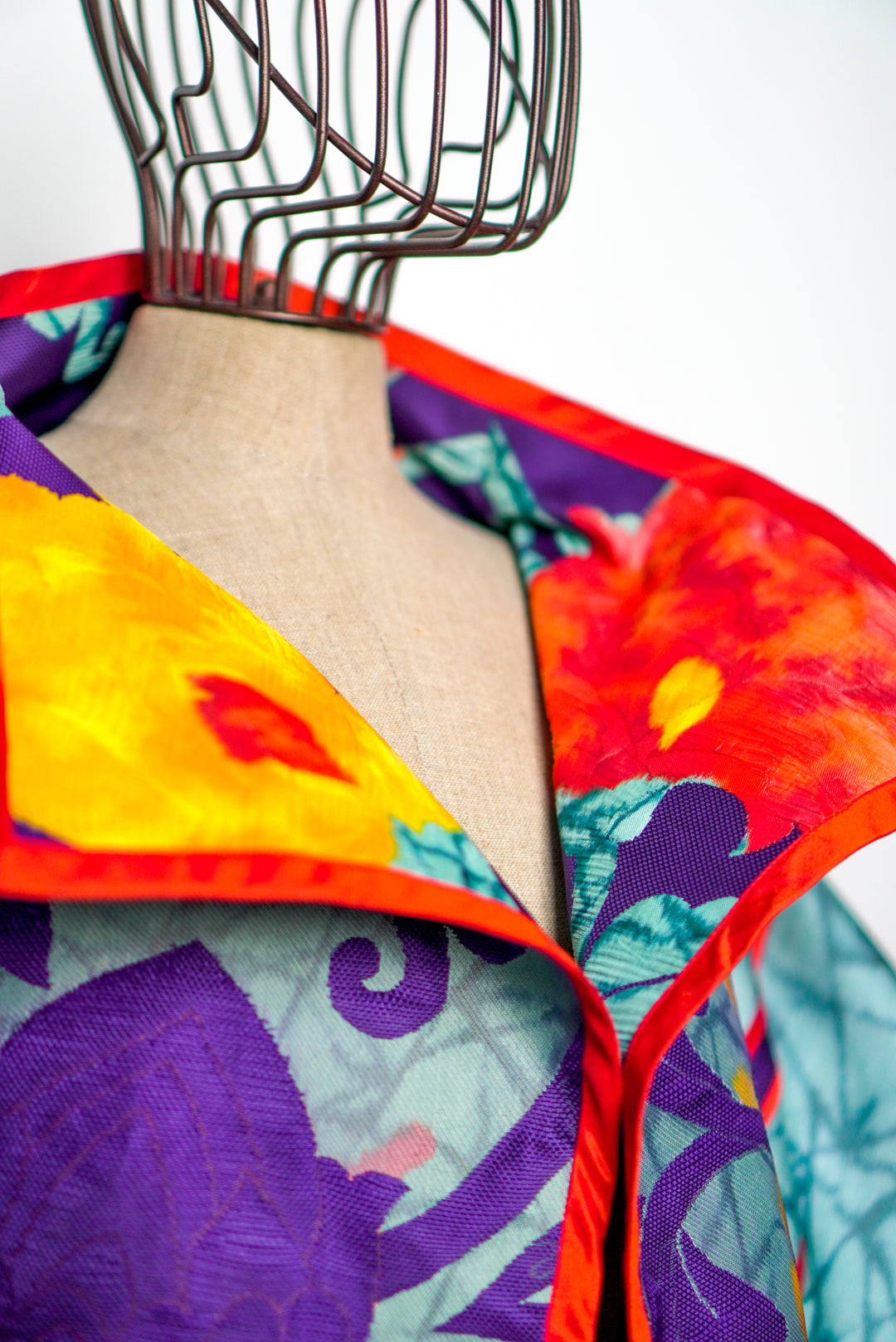 Reversible Short Silk Jacket | Allegra