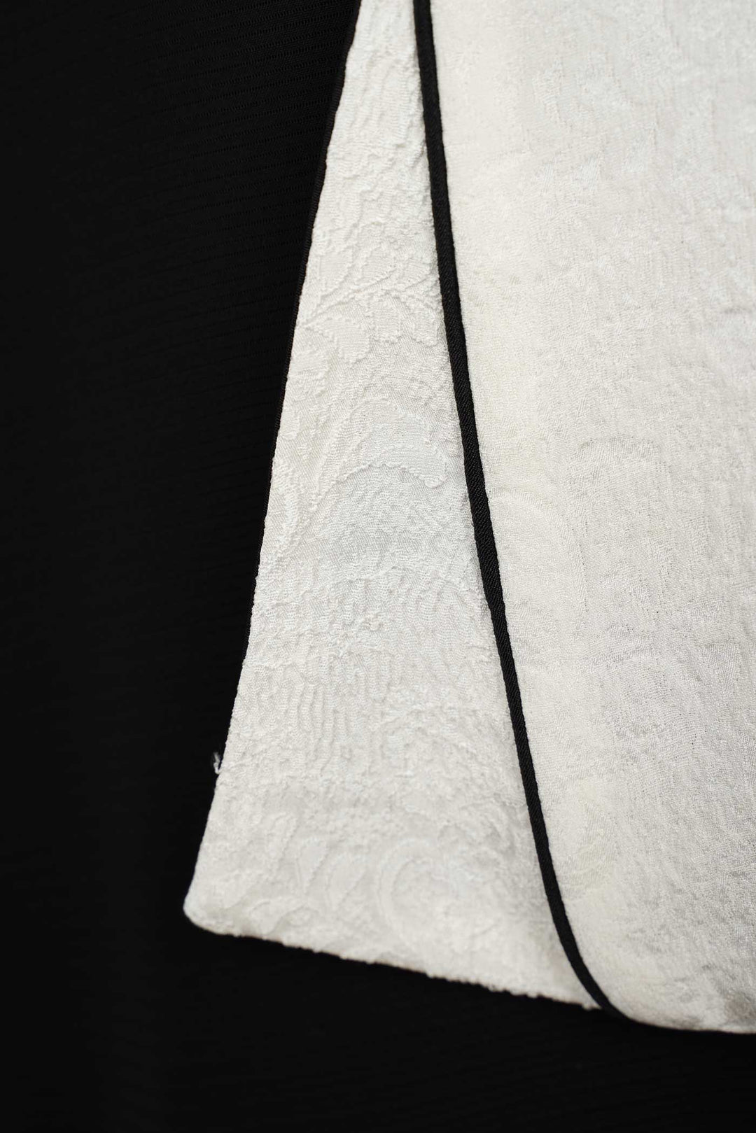 Black & White Reversible Silk Vest | Luna di Notte