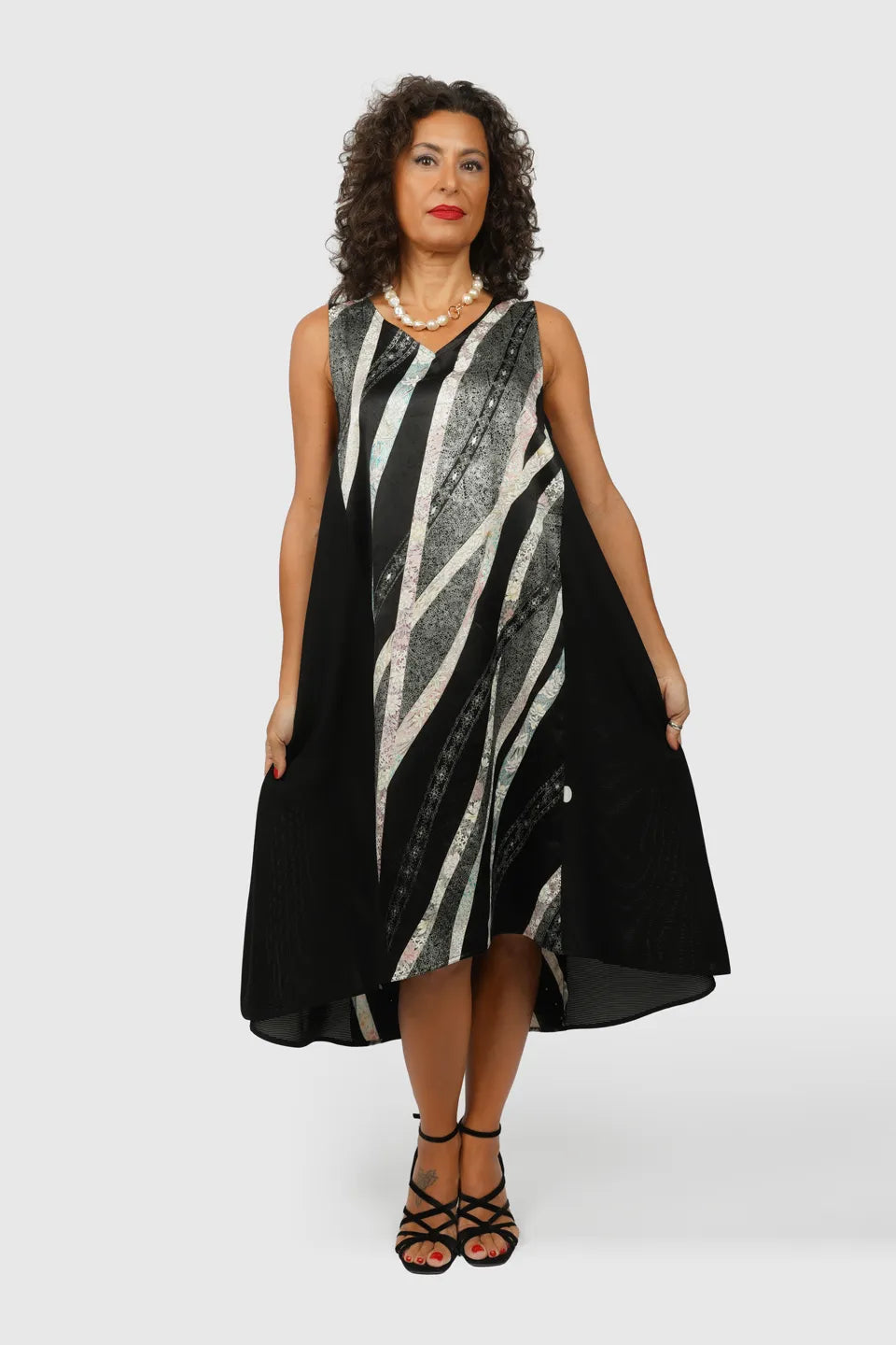 Sleeveless Silk Tent Dress | Hikari no Yoru