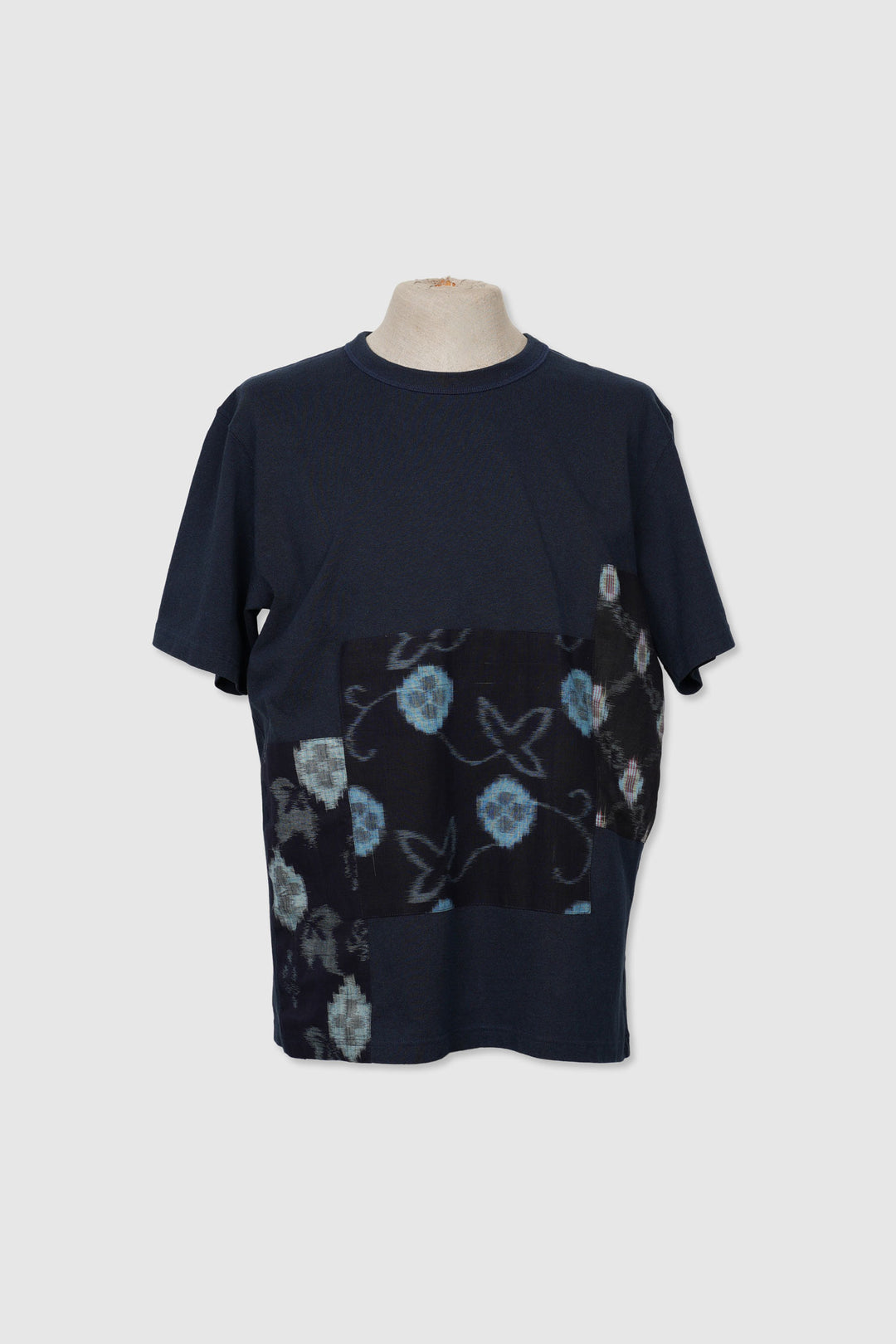 T-shirt with Japanese Kasuri Appliqués | Seikatsu no Kasuri