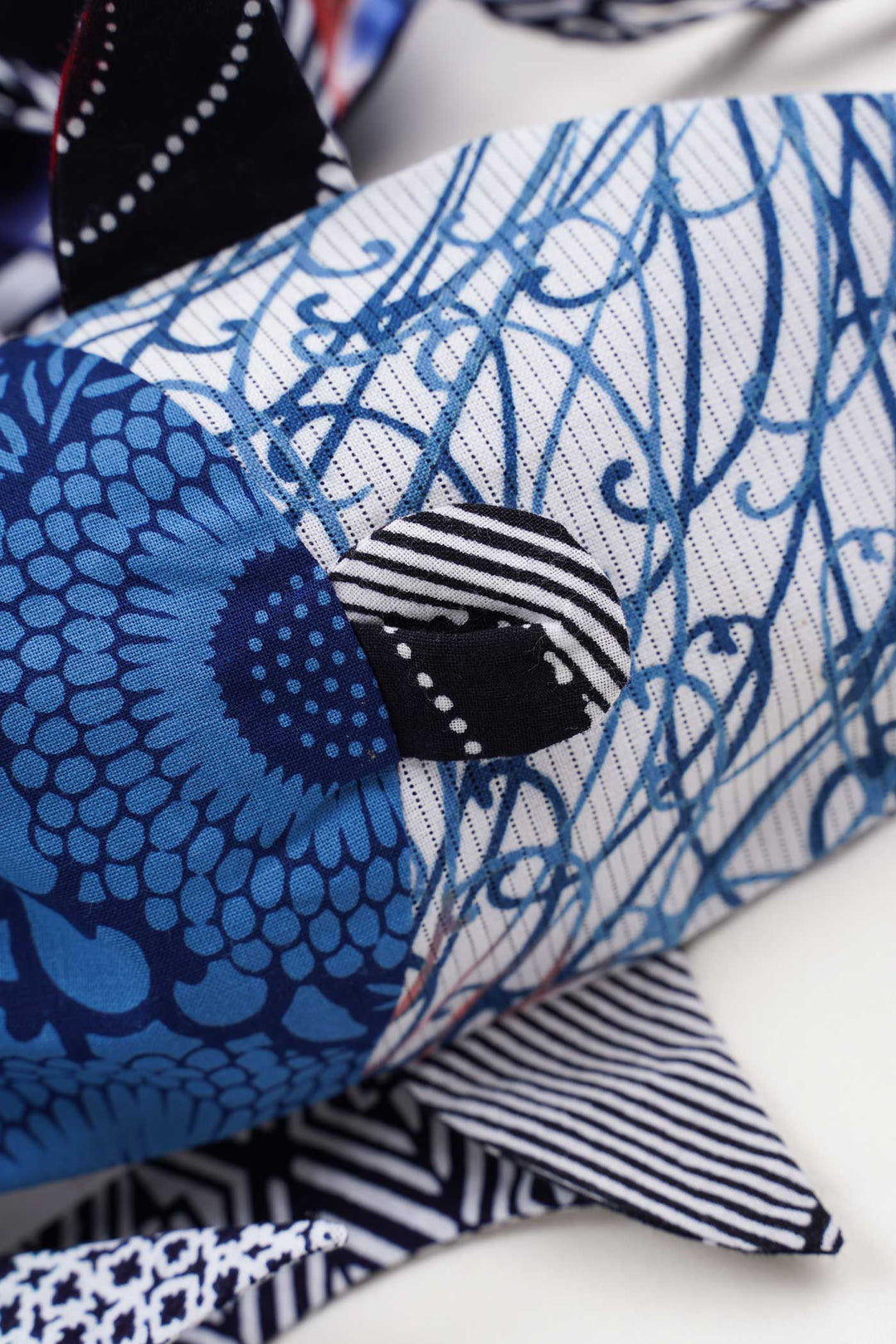 Yukata Cotton Drawstring Fish Pouch | Kaizen
