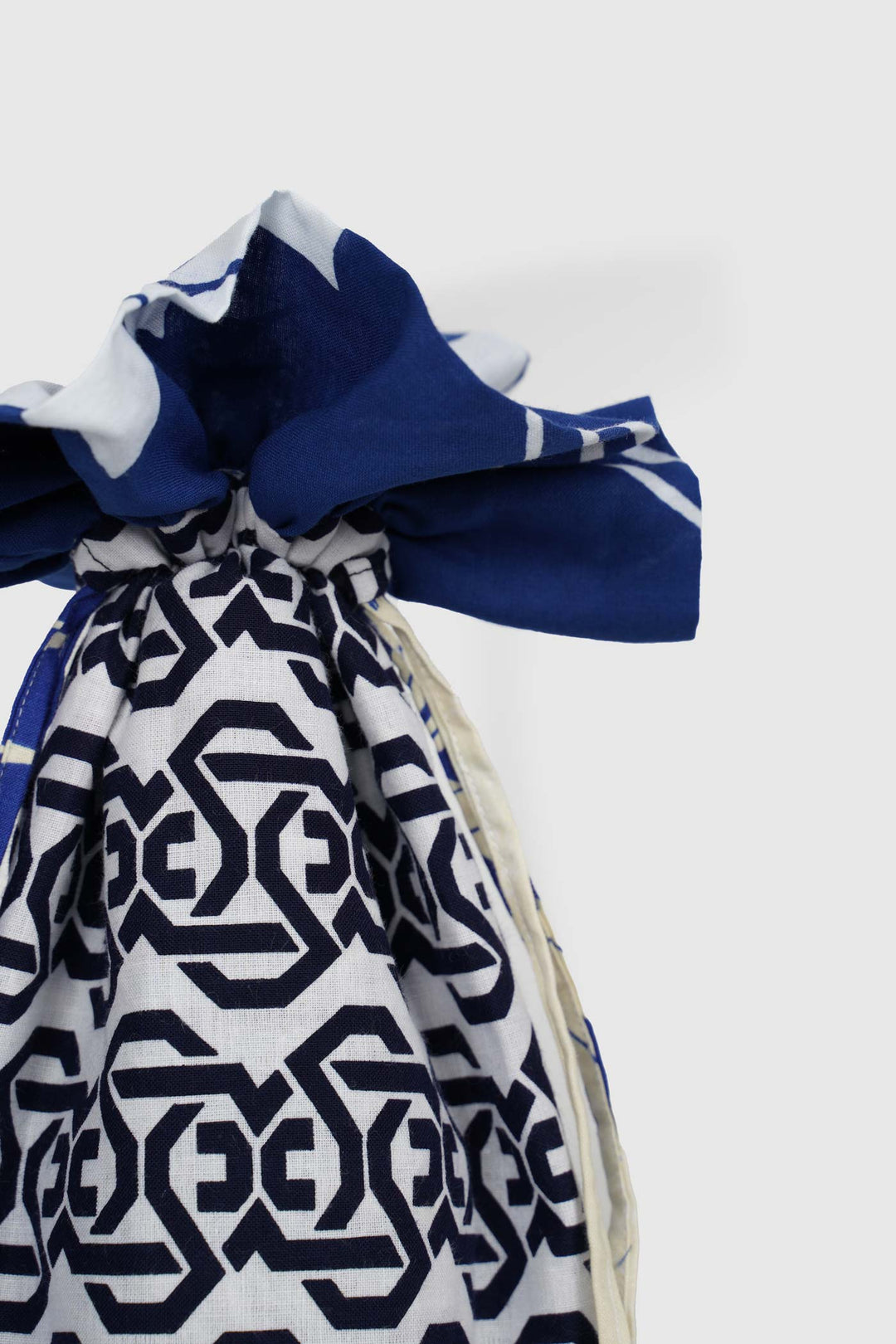 Yukata Cotton Drawstring Reversible Wine Pouch