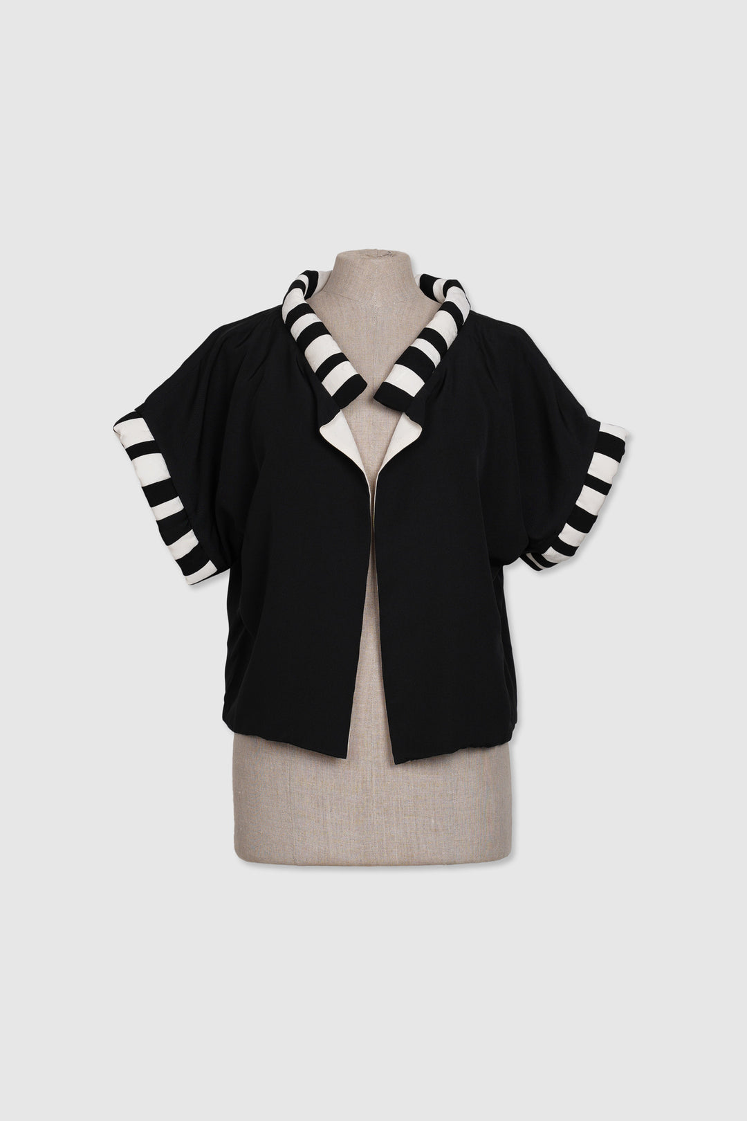 Reversible Silk Jacket With Short Sleeves in Two Tone