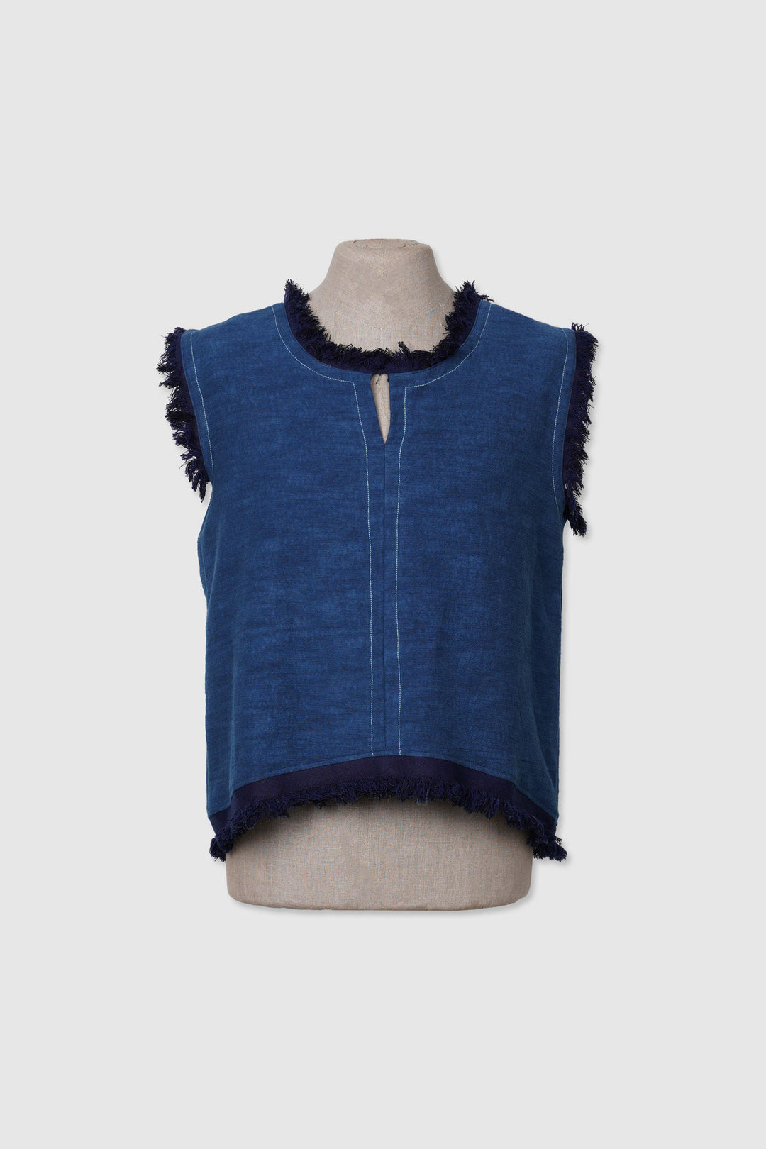 Sleeveless Straight-Cut Cotton Top with Frills