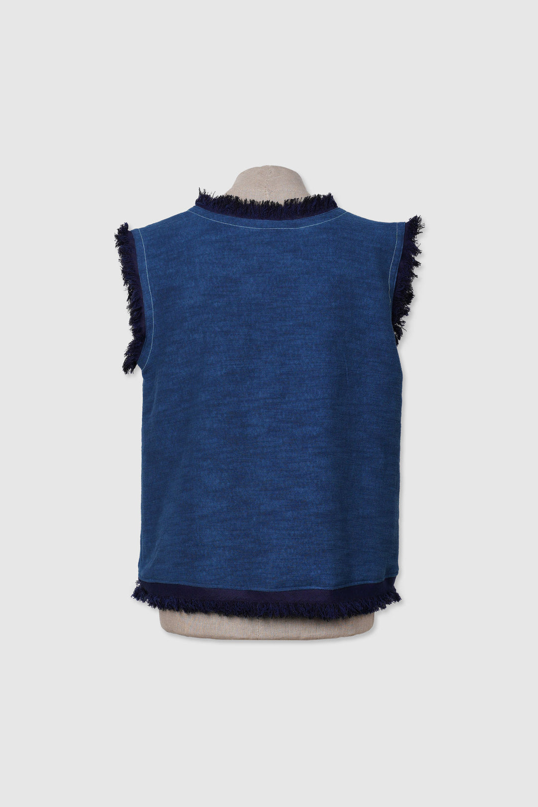 Sleeveless Straight-Cut Cotton Top with Frills